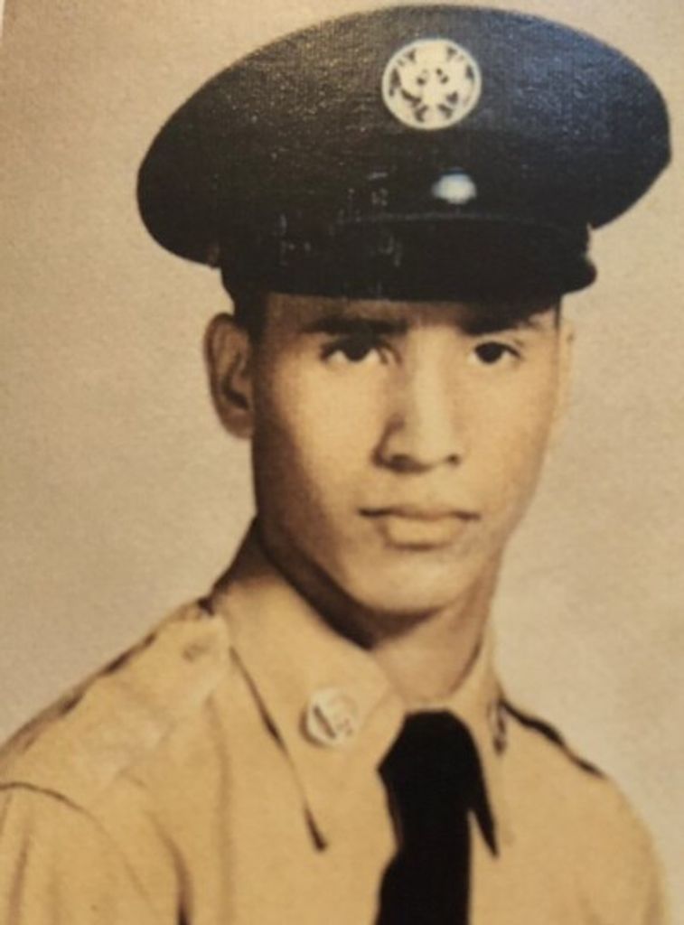 Carlos Charles Moreno Profile Photo