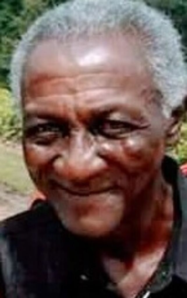 Robert Earl Jones Profile Photo