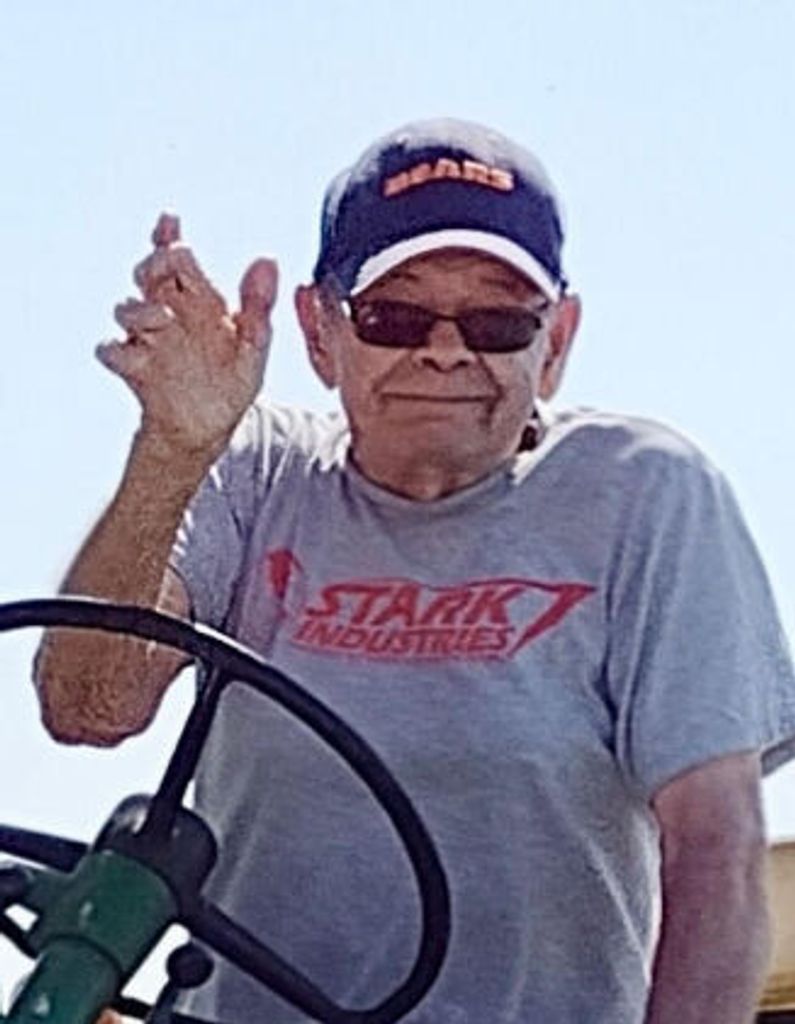 Willard James Savage Profile Photo