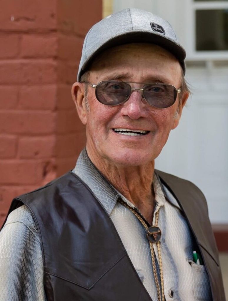 Edward "Ed" Dallaserra Profile Photo