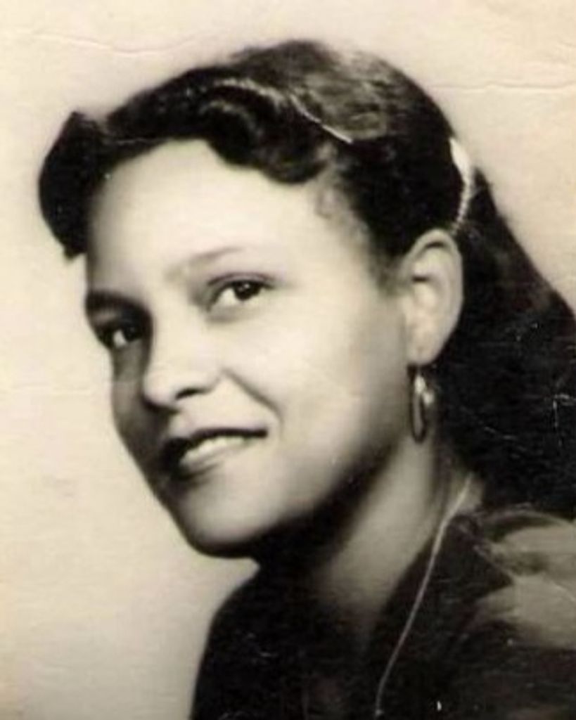 Ghislaine Cartright (nee Viau) Profile Photo