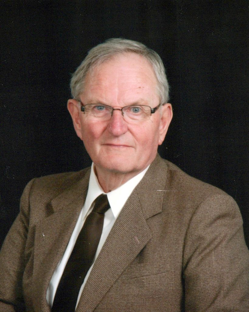 Leslie "Les" Gilbert