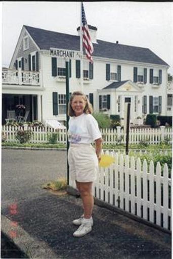 Margaret J. Bertiz photo gallery thumbnail 35 of 187