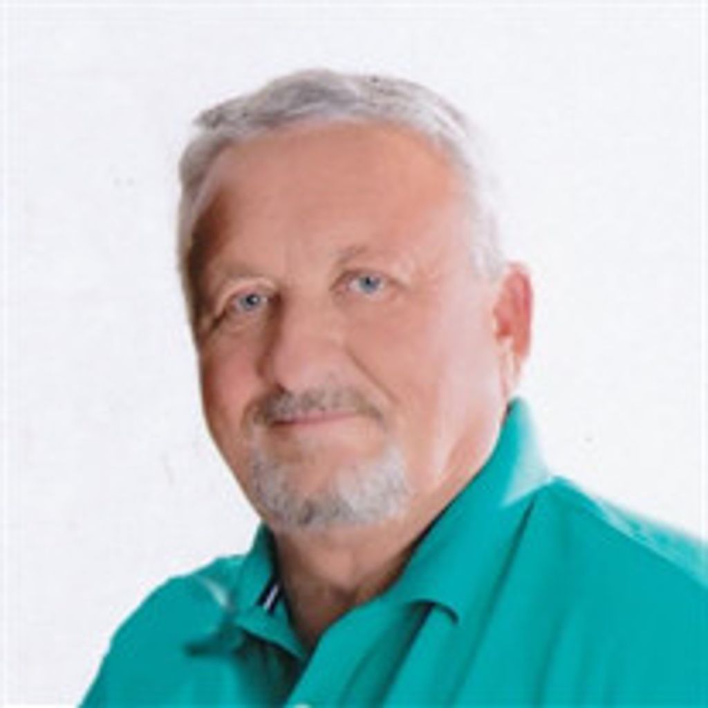 Steve Topil