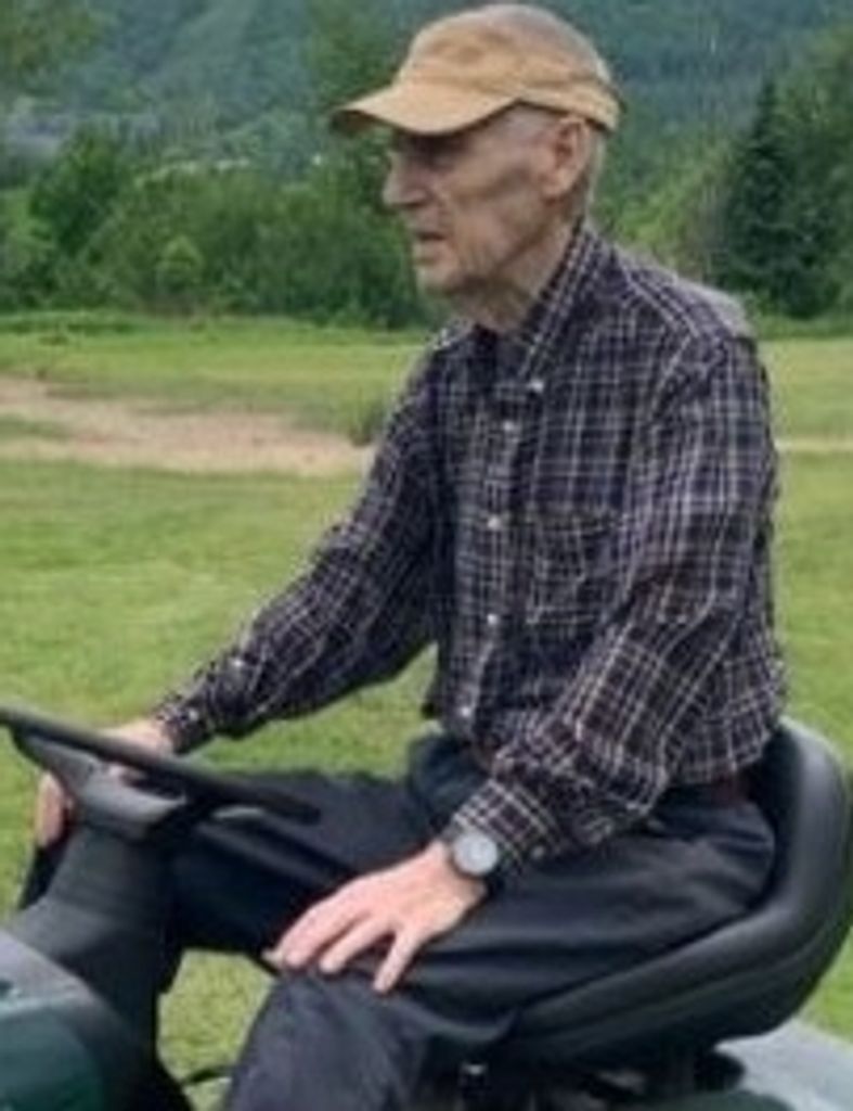 Kenneth Charles Hallett Profile Photo