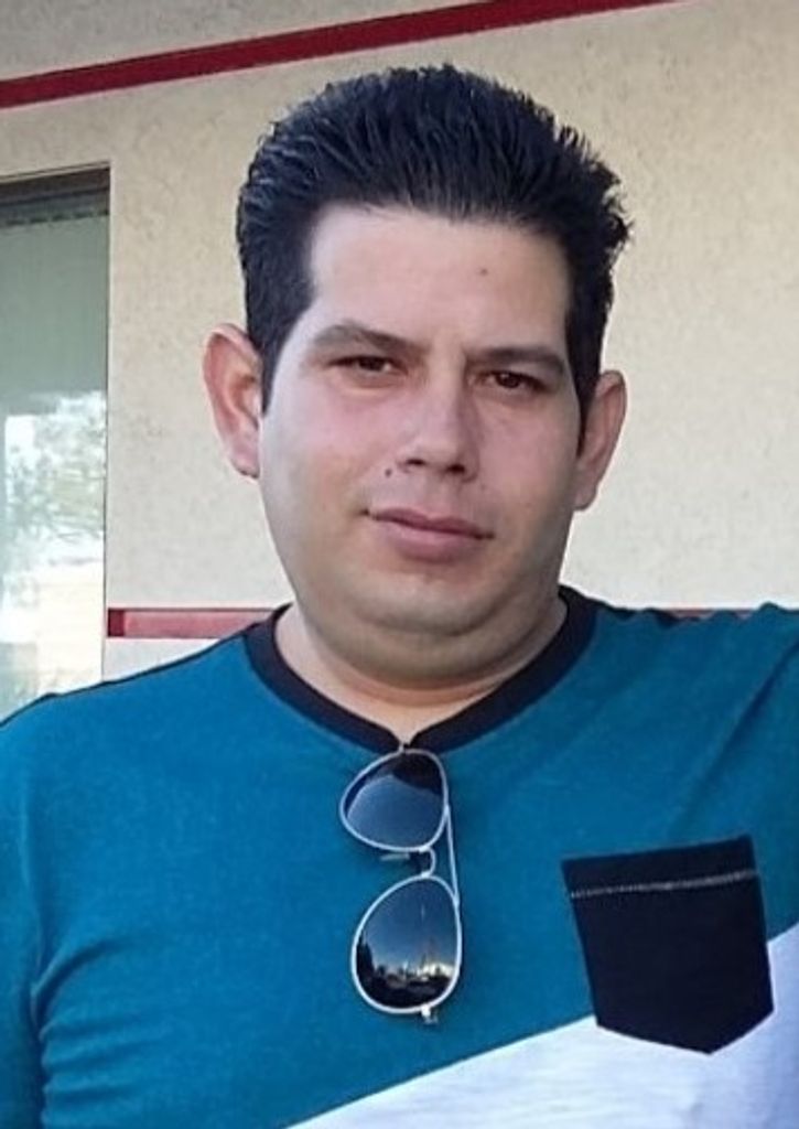 Ronald Perez Urbano