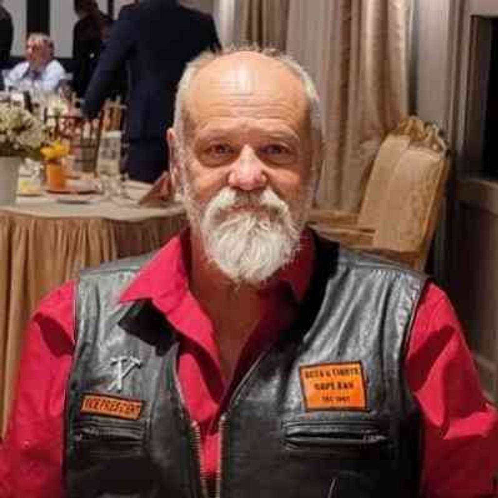 Timothy James Hunt Profile Photo