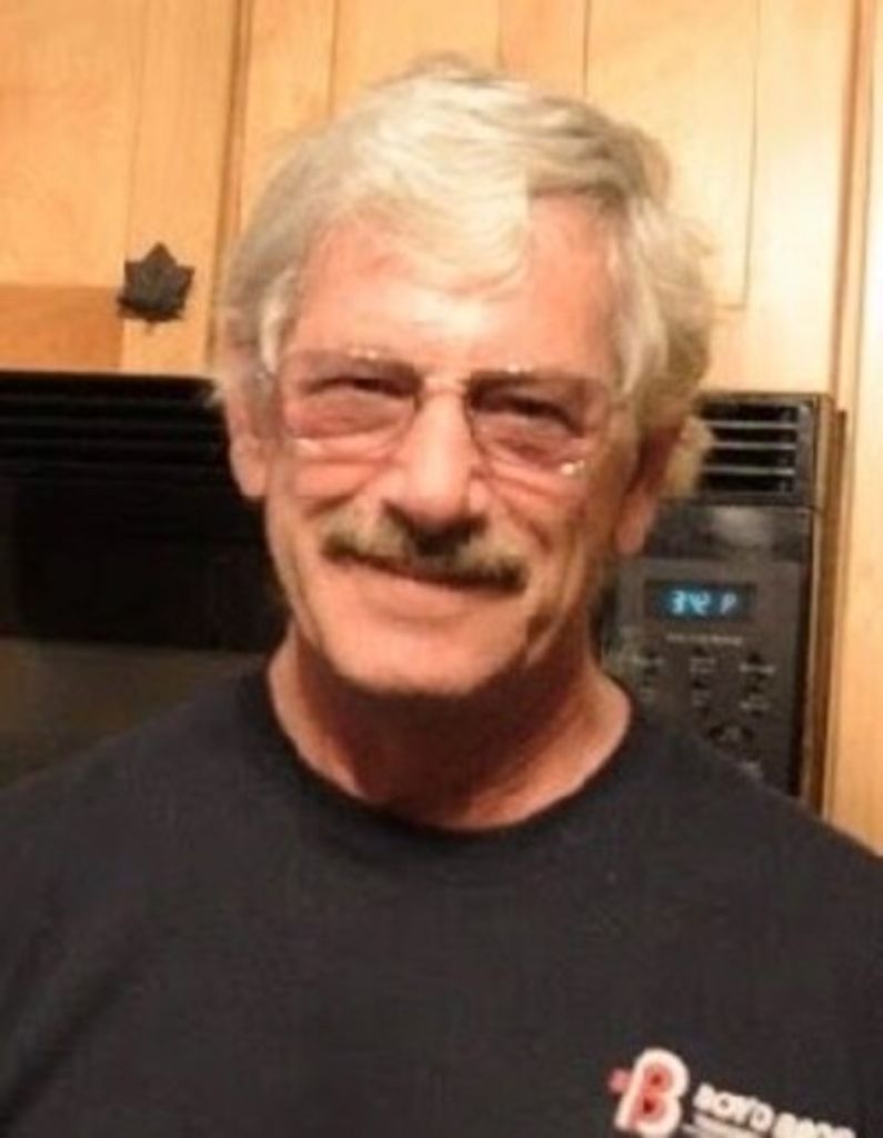 Glenn Sweeney Profile Photo