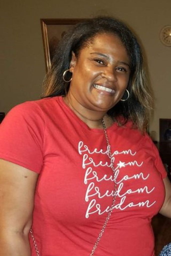 Chelane Williams Earnhart Profile Photo