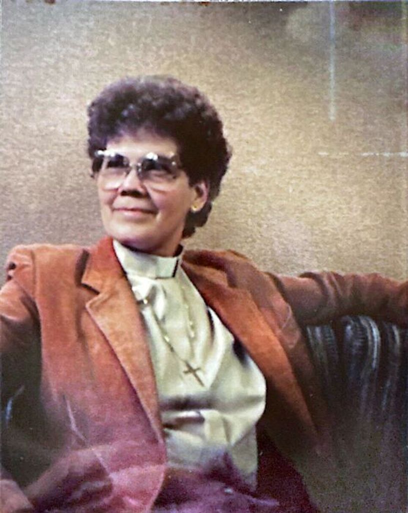 Roslyn Barker Profile Photo