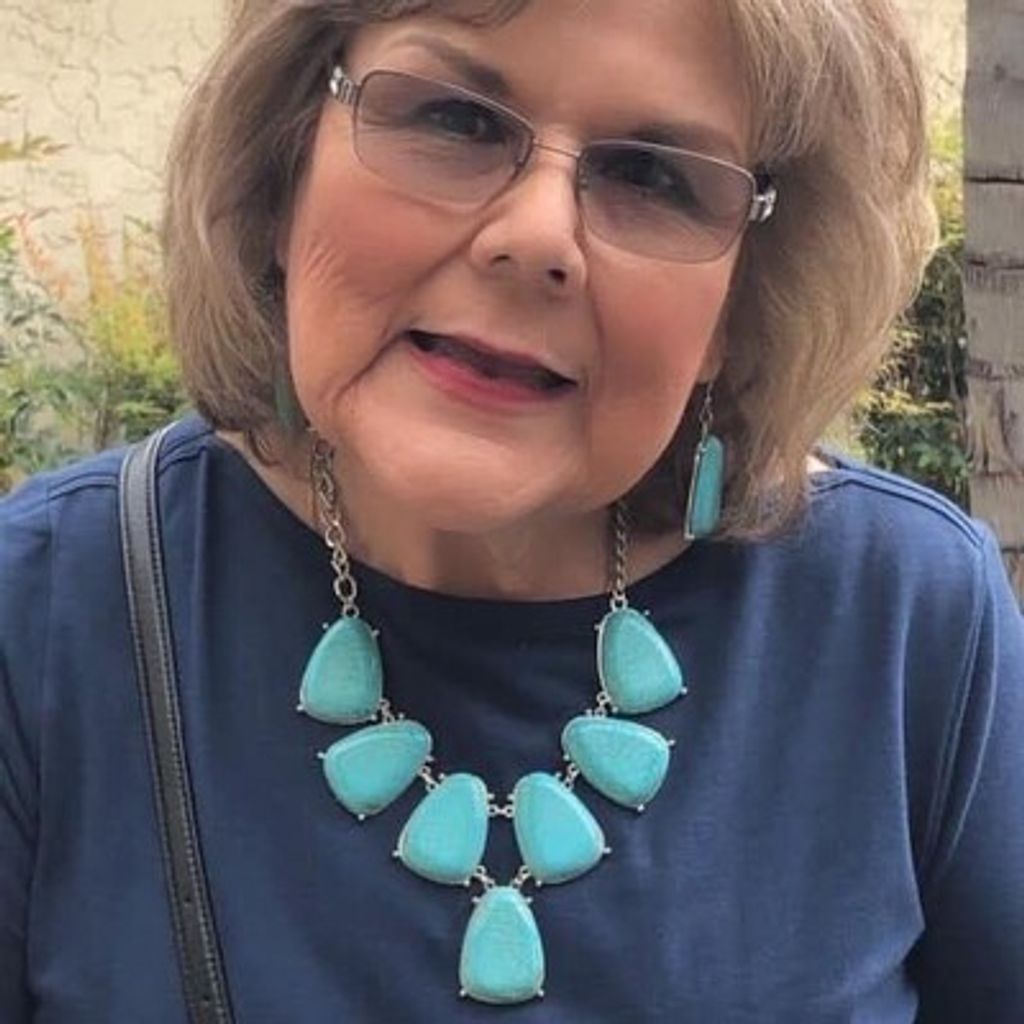 Isabel Saldivar Profile Photo