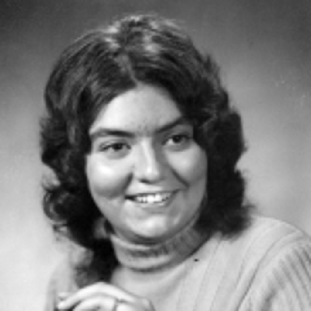 Lynn Mary Christoplis