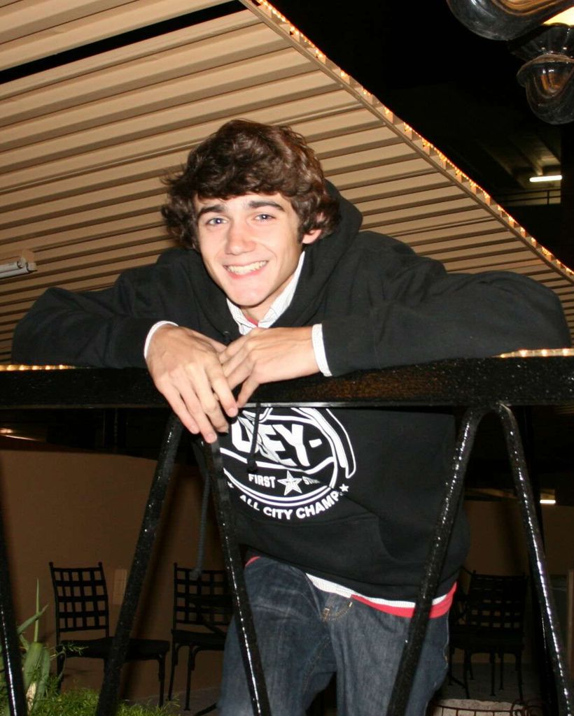 Alekzander Hayden Newell Profile Photo