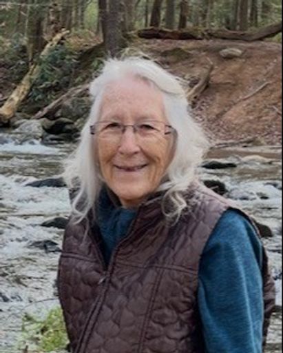 Barbara Thomas Whitaker's obituary image
