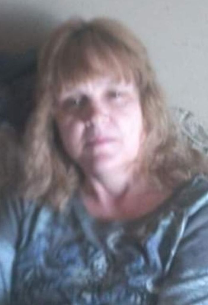 Lisa May (Young)  Porcase Profile Photo