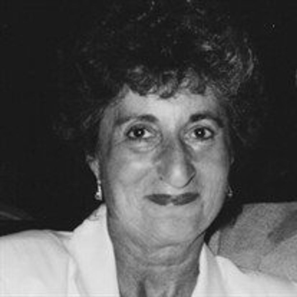 Anne  Marie Leone