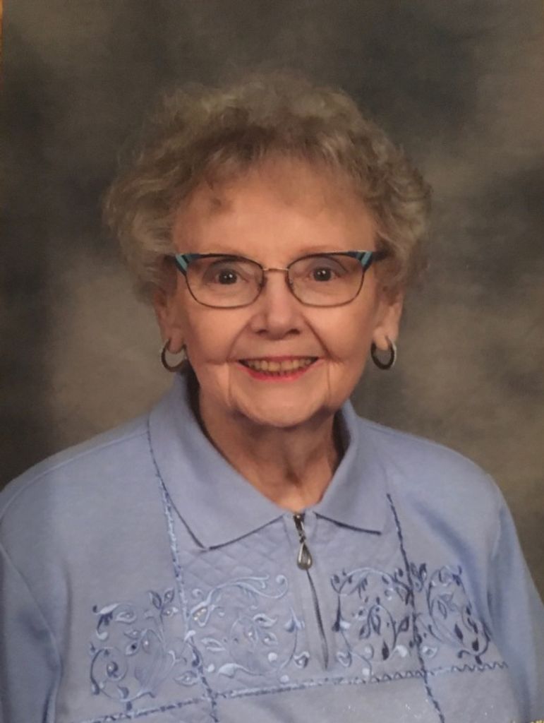 Muriel 'Mickey' M. (Mcclenthen) Geisen