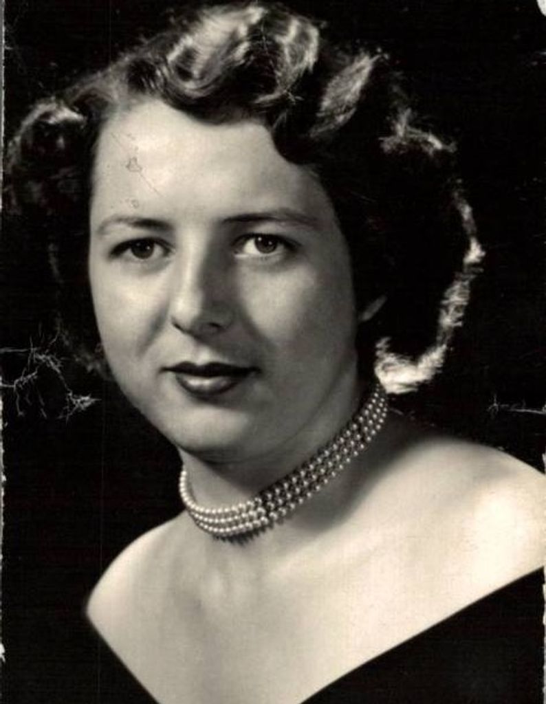 Mary White Profile Photo