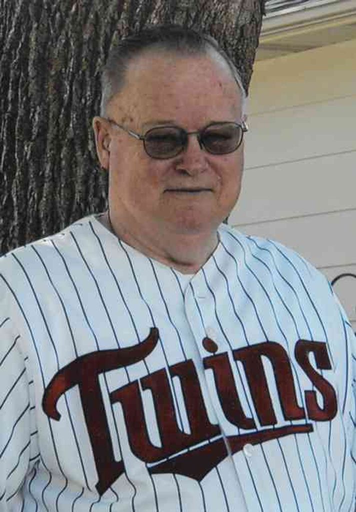 Robert "Bob" Jochumsen
