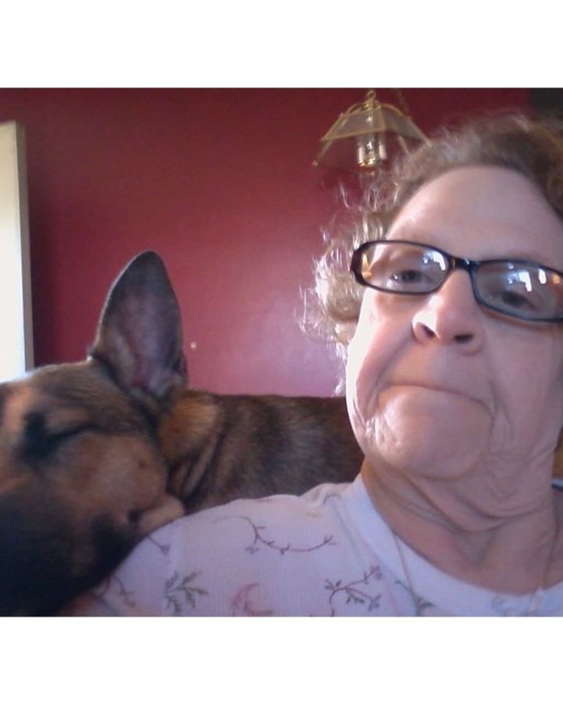 Sharon Lynn Rodriguez Profile Photo