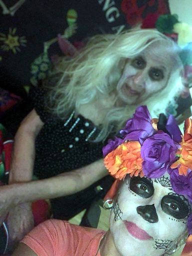 Yolanda C. Gonzalez photo gallery thumbnail 247 of 357