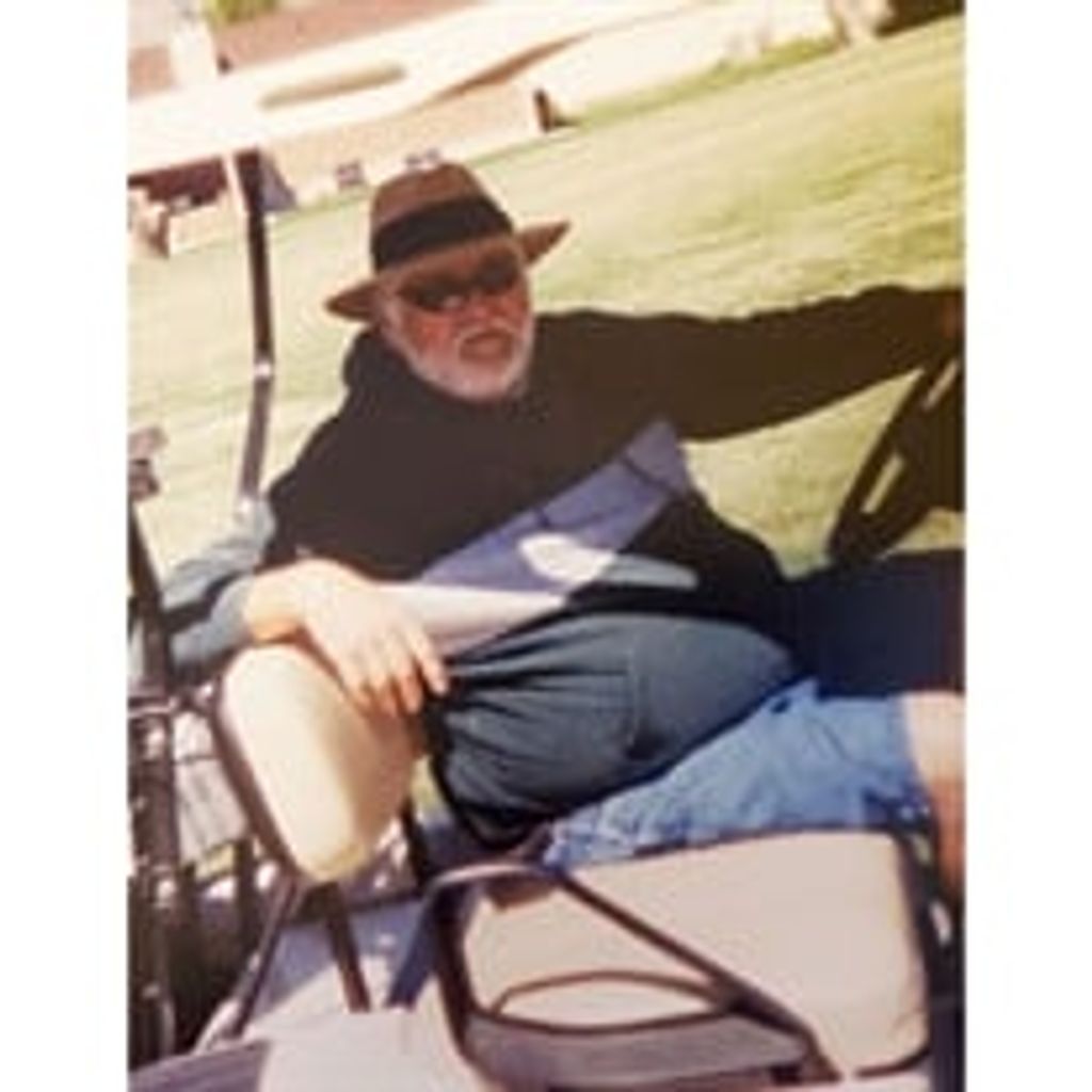 Robert M Camarillo