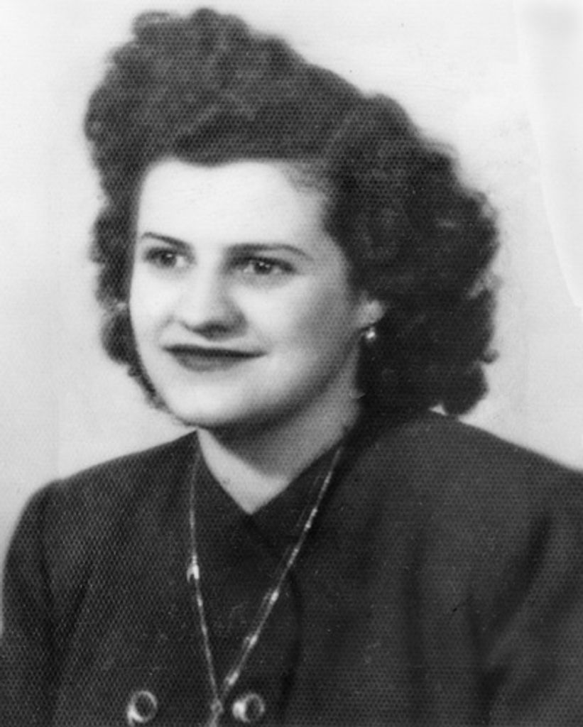 Maro Elia Profile Photo