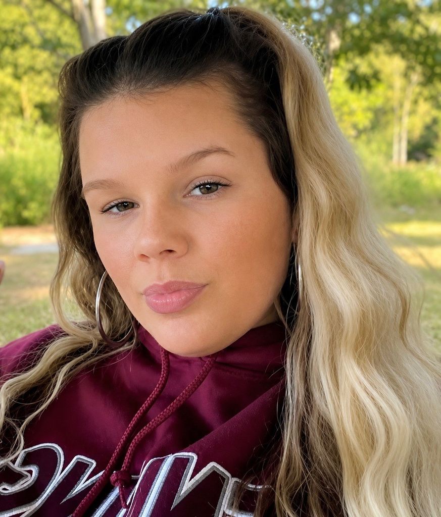 Brooke Elizabeth Richard Profile Photo