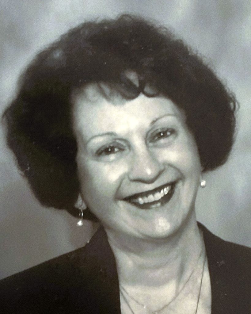 Luella Ann "Luanne" Kraynak