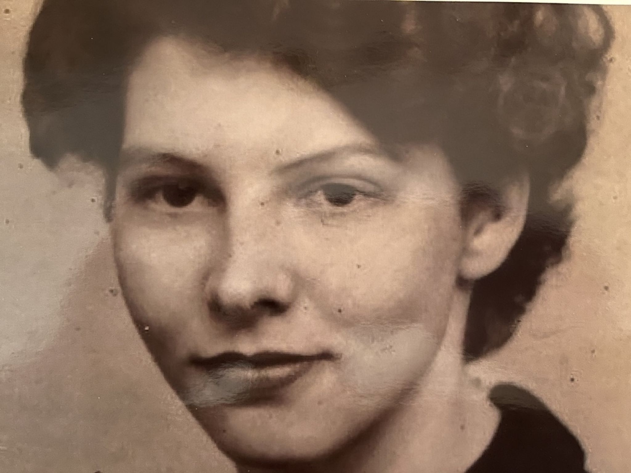 Evelyn Schroeder photo gallery image 6 of 6