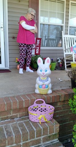 Bobbie Jean Howard photo gallery thumbnail 1 of 16