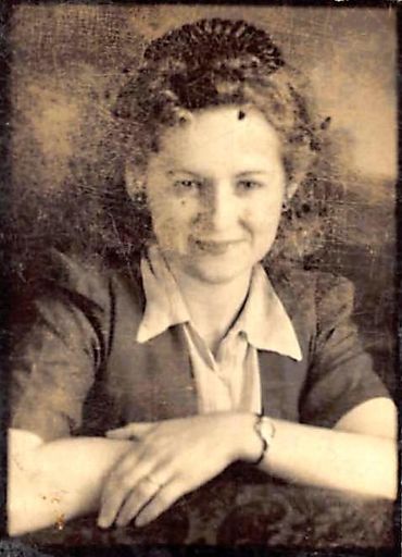 Lola Mae Randolph photo gallery thumbnail 54 of 94