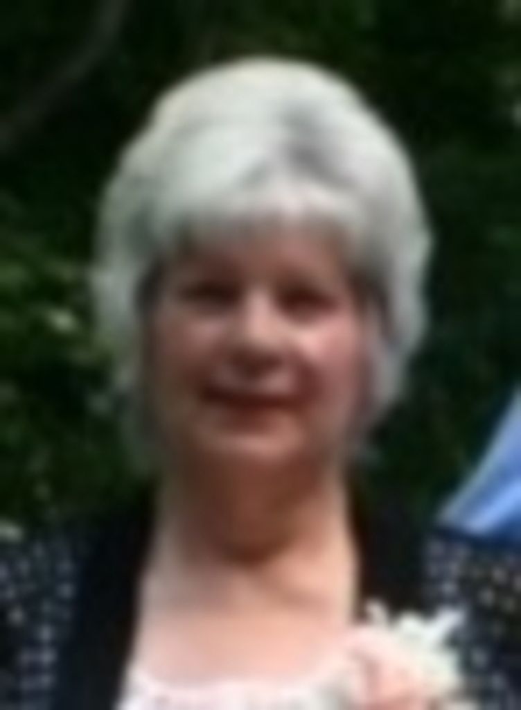 Linda  Lou Winn