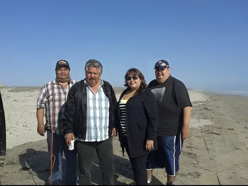 Noe Sanchez photo gallery thumbnail 62 of 139