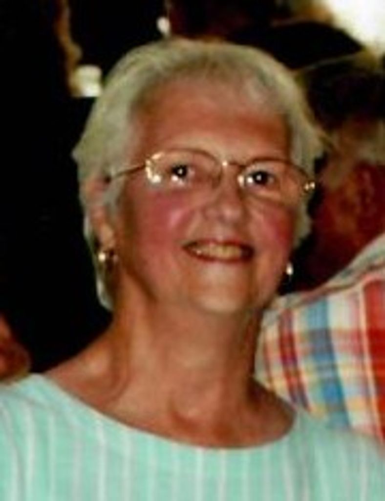 Roslyn "Roz" (Sevenack)  Strank
