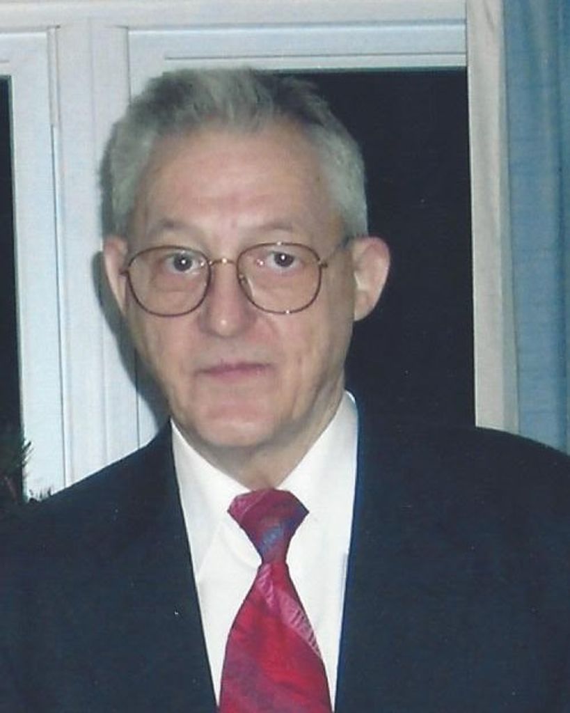 Robert J. Fischer
