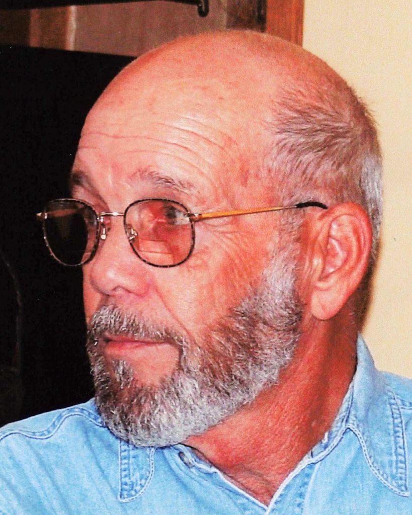 Kernest J. Lanoux, Jr. "Boo"
