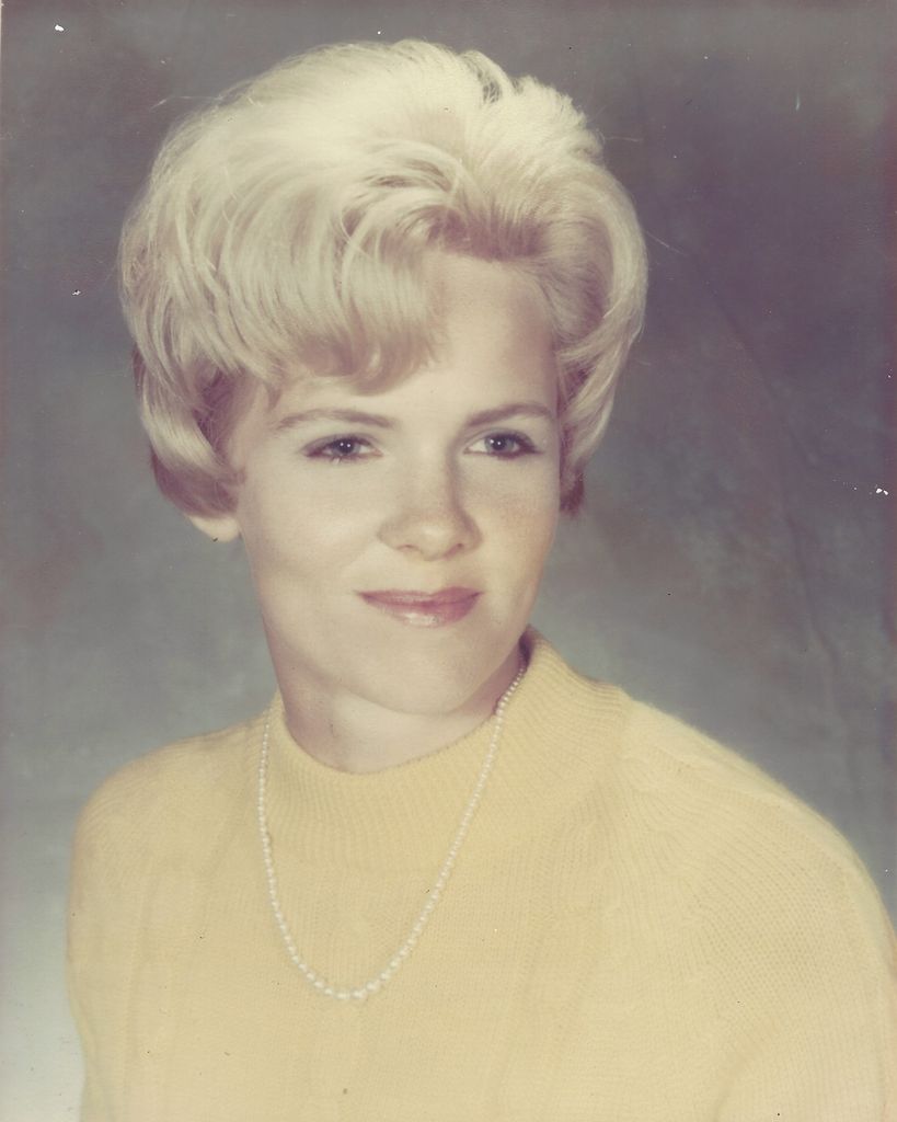Linda "Lyn" Gale Bates