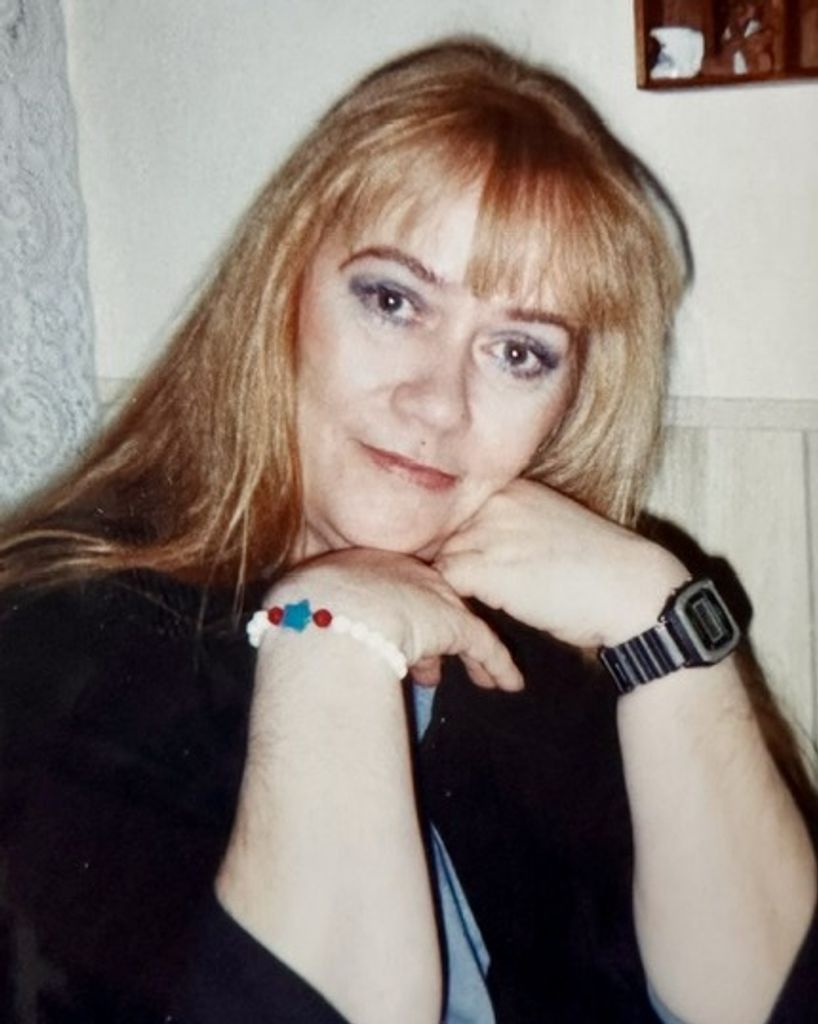 Elizabeth Pearl Artis Profile Photo
