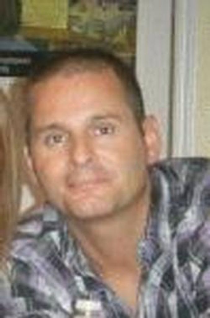 Perry Warr Profile Photo