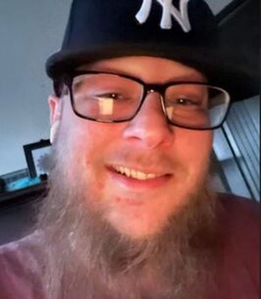 Joshua Groves Profile Photo