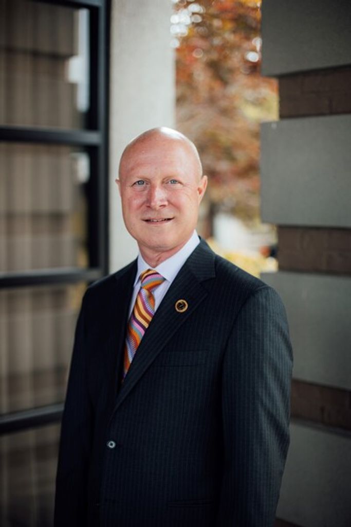 Dr. Lionel Dain Meadows Profile Photo