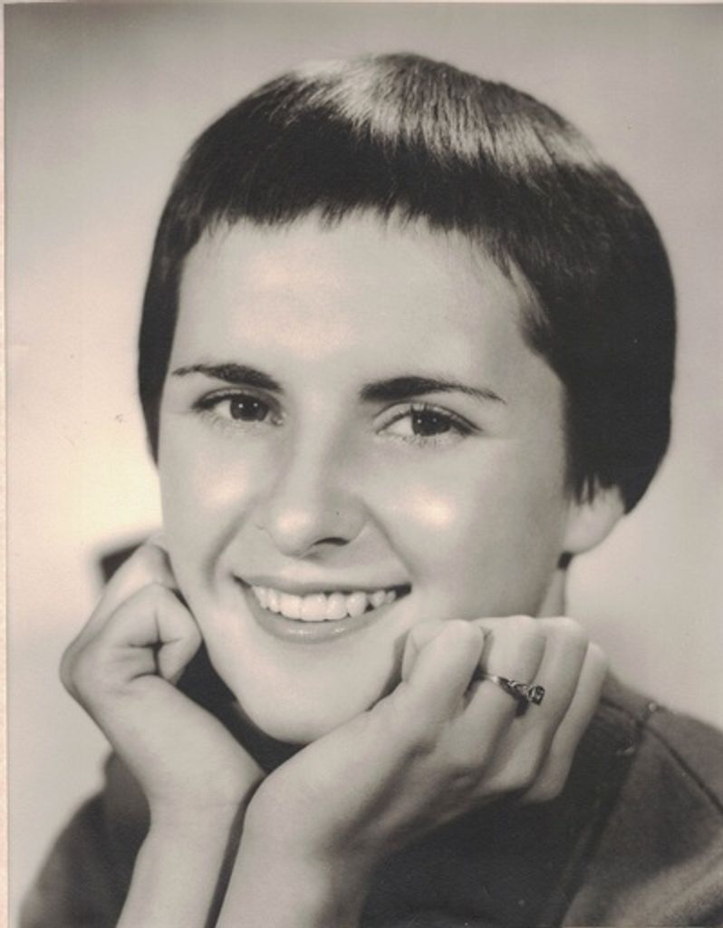 Naomi J. "Bunny" Mccullough (Nee Worrall)