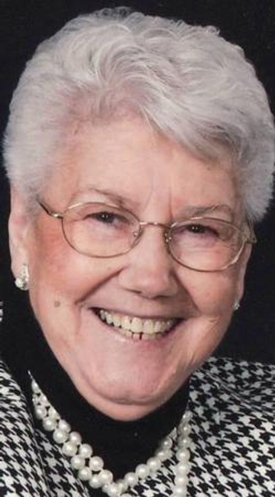 Dolores "Lola" Barrios