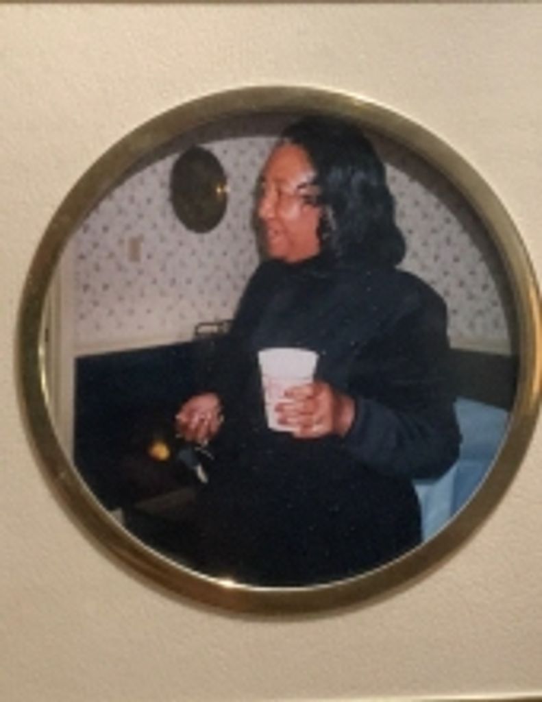 Vera Mae Jones Profile Photo