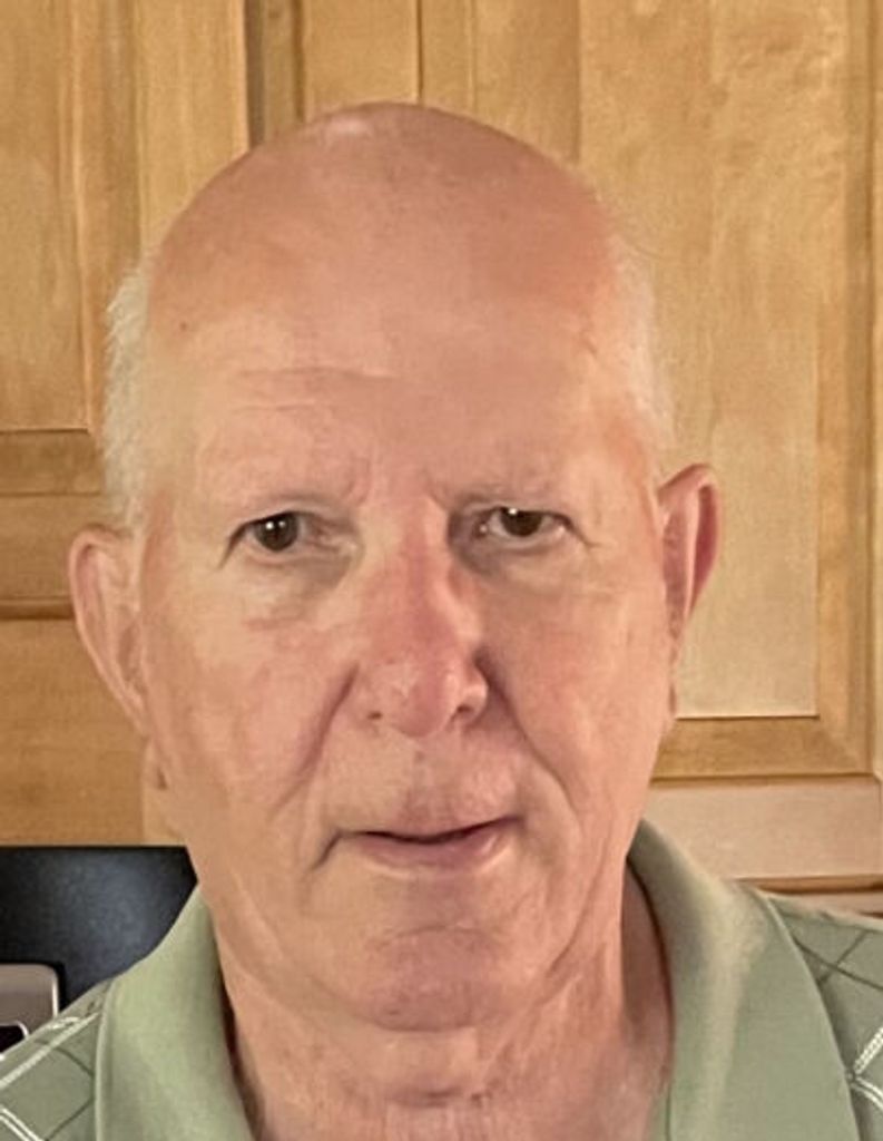 Robert "Bob" Thomas