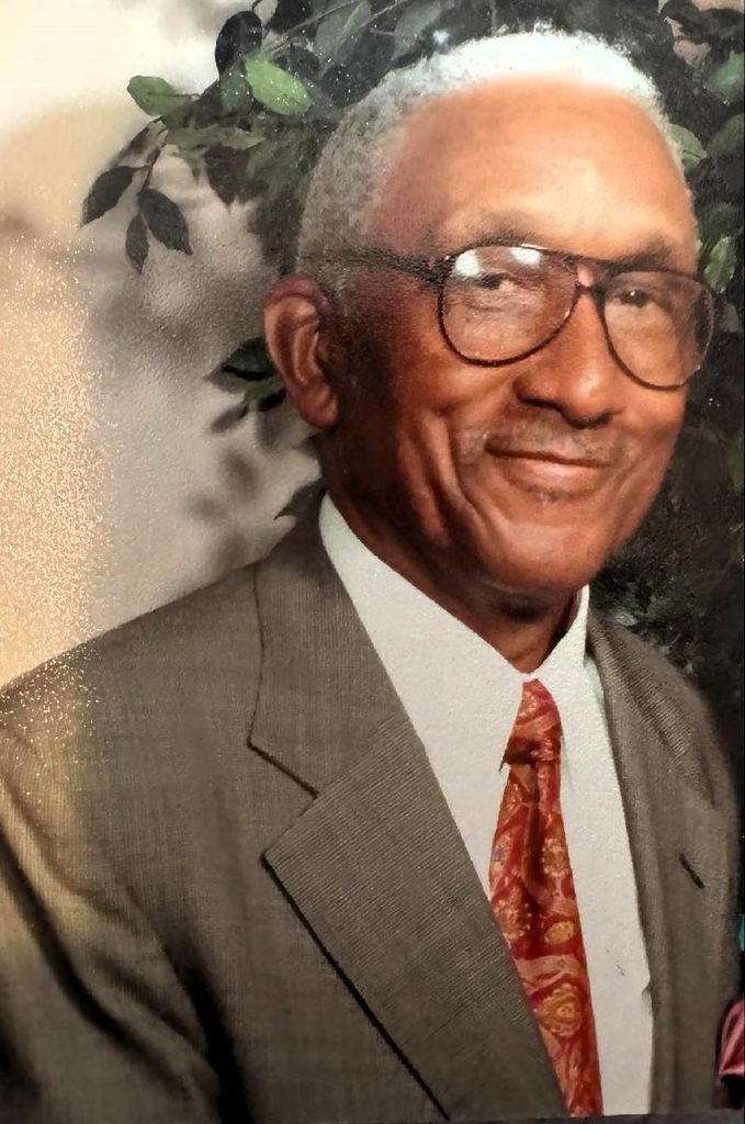 Lincoln E. Moore Profile Photo