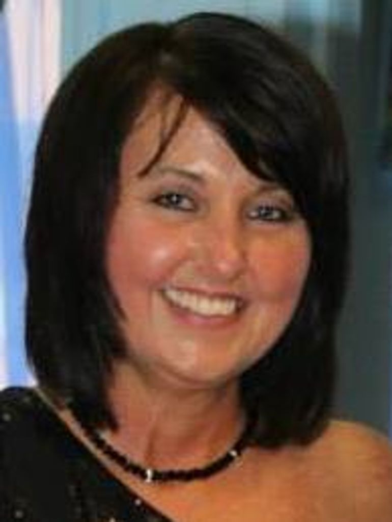 Laura Novogroski
