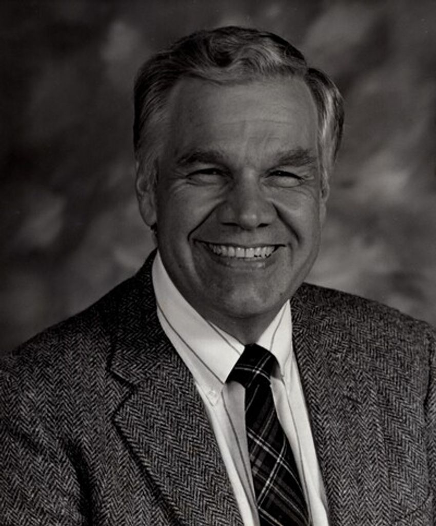 Robert Earl Jones Profile Photo