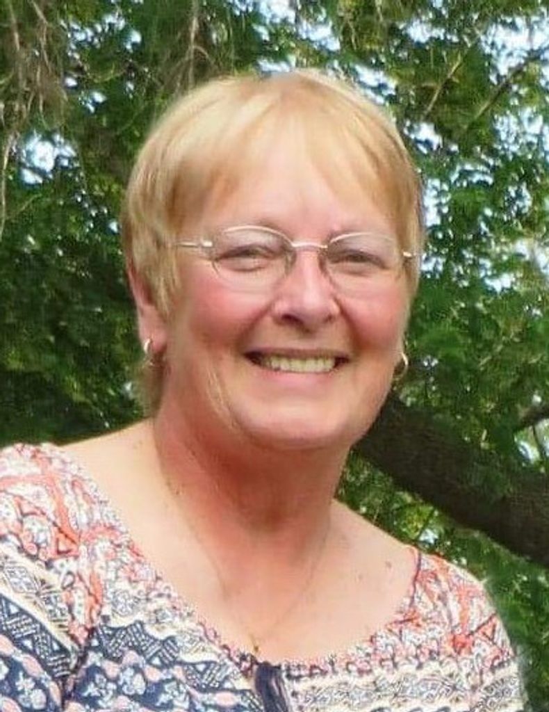 Jacqueline "Jackie" K. (Larson)  Vacek Profile Photo